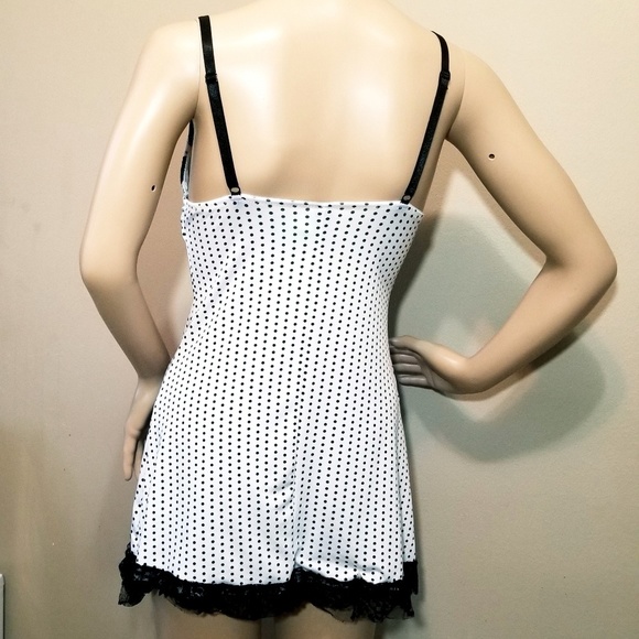 Black & White lingerie - Picture 3 of 4